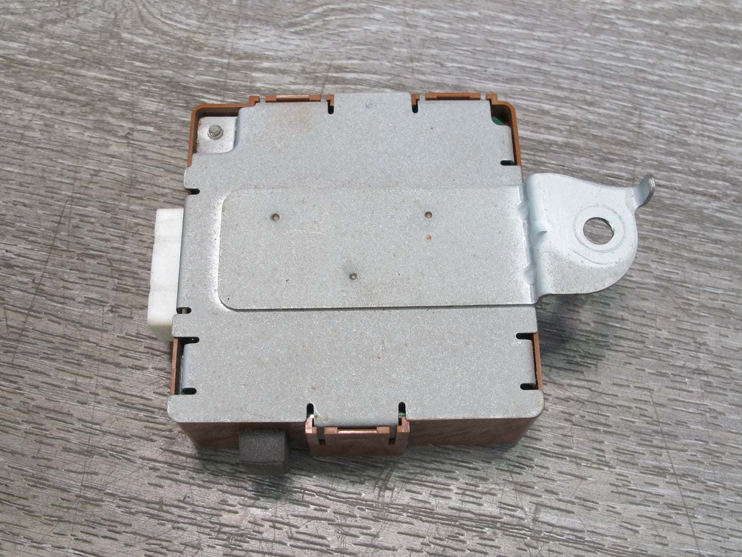 1998-1999 Lexus J100 LX470 AWD Door Receiver Control Module Unit 89741-60060