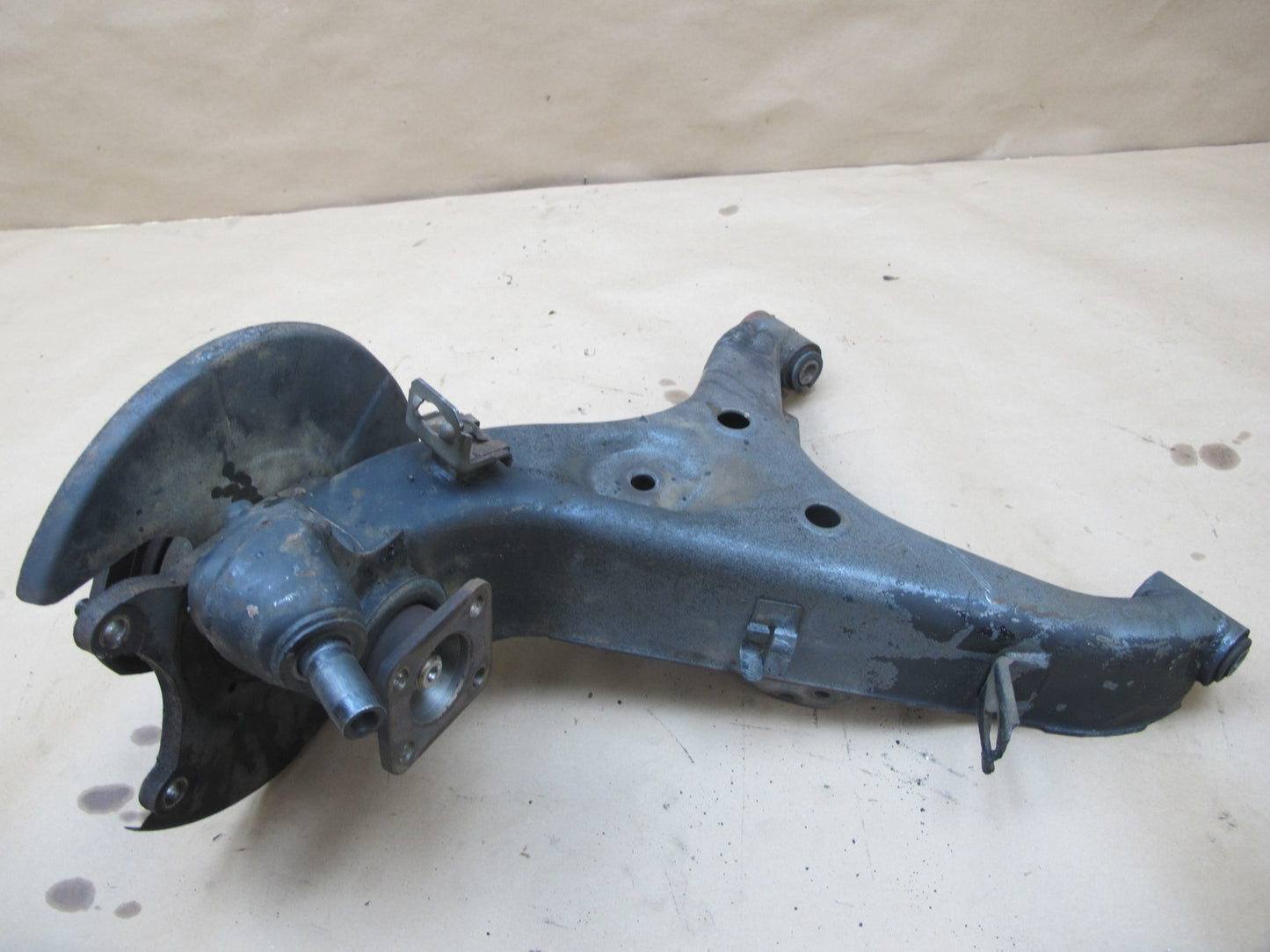 82-83 Datsun Nissan 280ZX 2+0 NA Rear Left Knuckle Wheel Hub Trailing Arm OEM