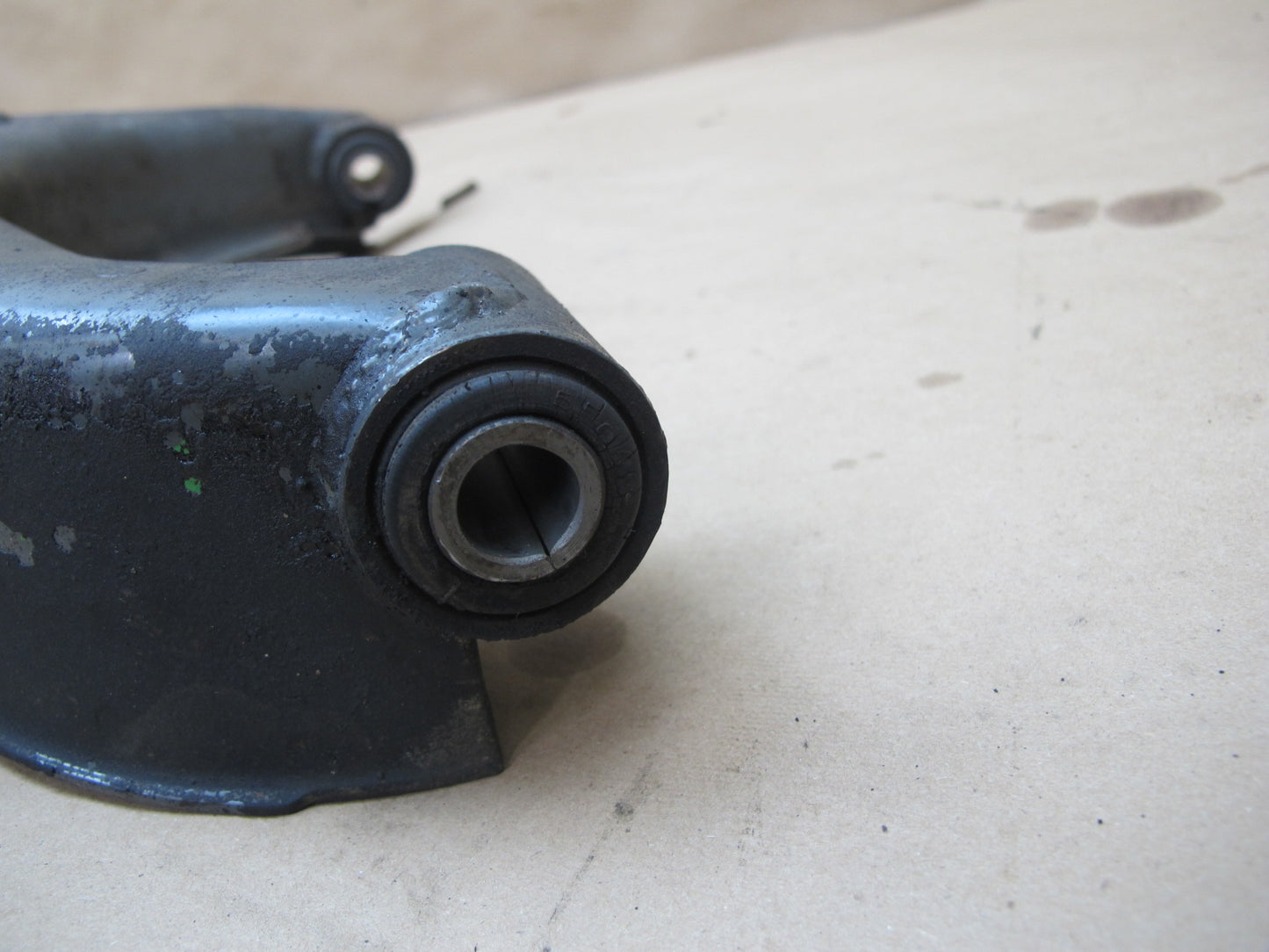 82-83 Datsun Nissan 280ZX 2+0 NA Rear Left Knuckle Wheel Hub Trailing Arm OEM