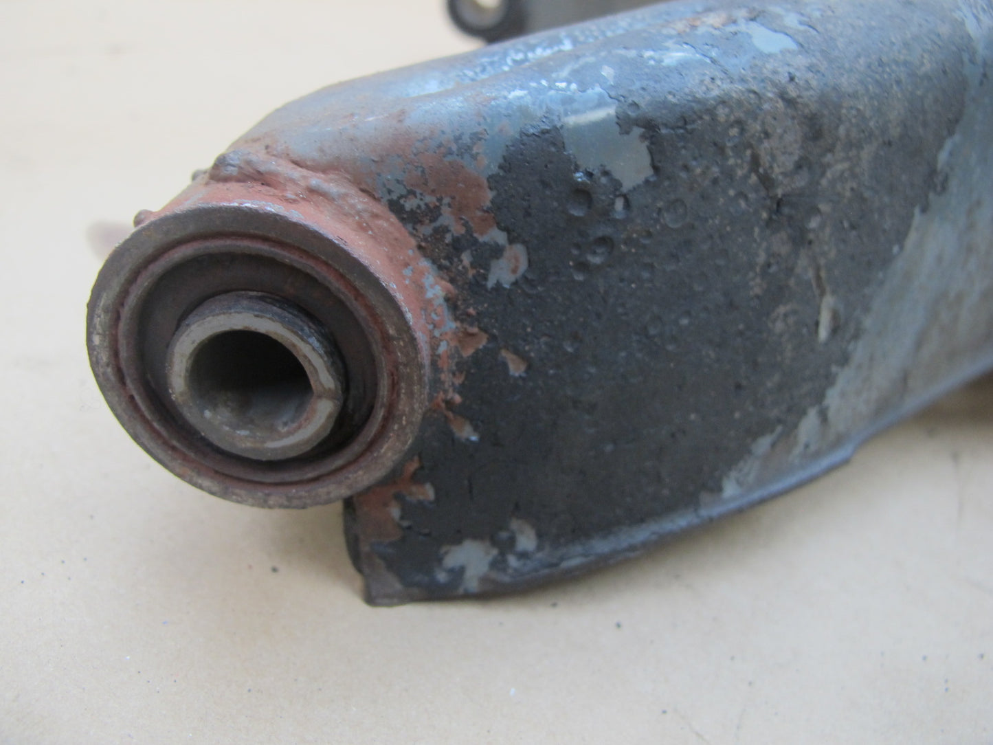 82-83 Datsun Nissan 280ZX 2+0 NA Rear Left Knuckle Wheel Hub Trailing Arm OEM