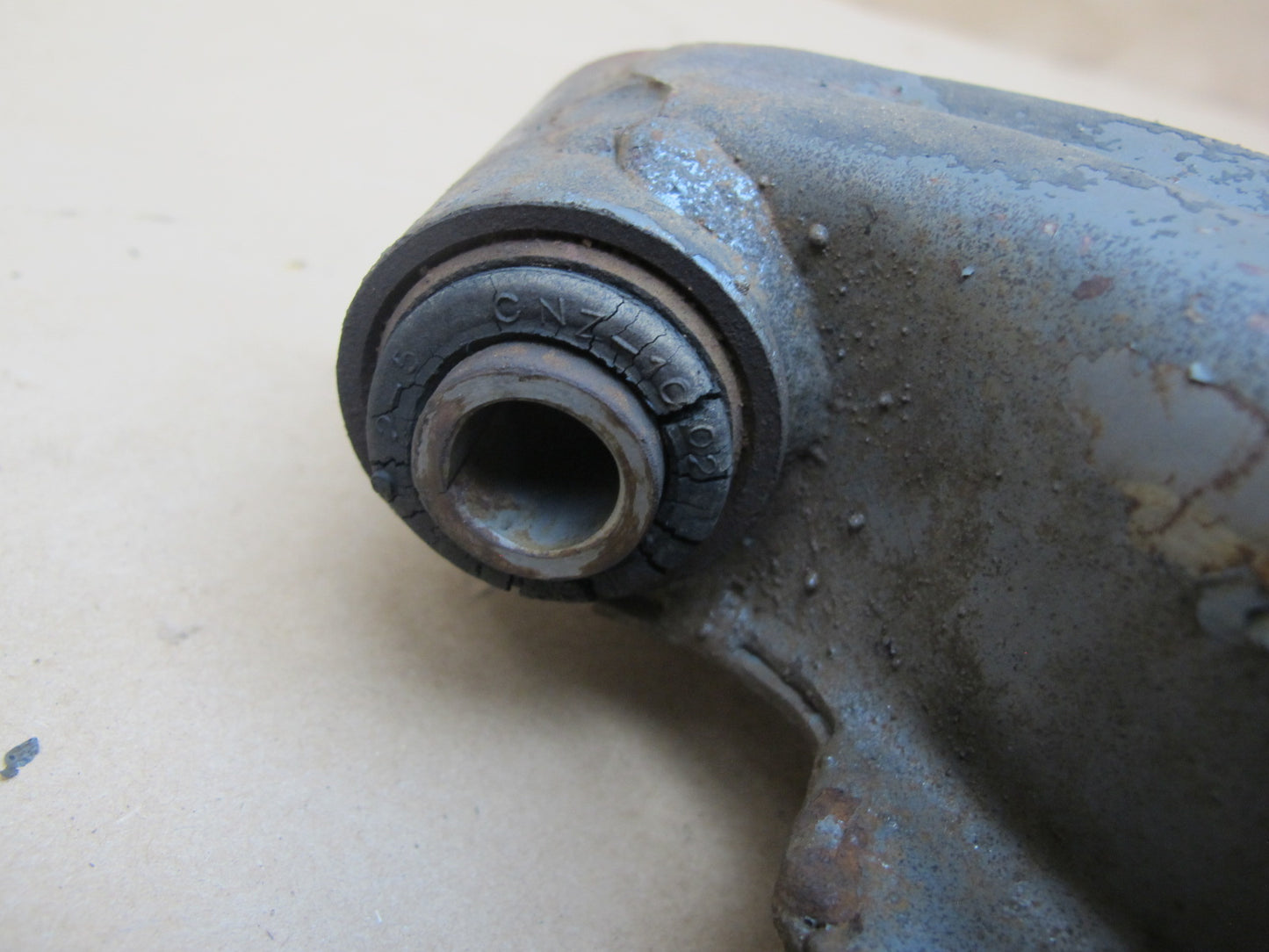 82-83 Datsun Nissan 280ZX 2+0 NA Rear Right Knuckle Wheel Hub Trailing Arm OEM