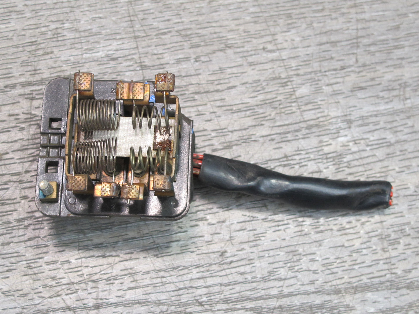 1983-1986 Porsche 928 S Heater Resistor Rheostat