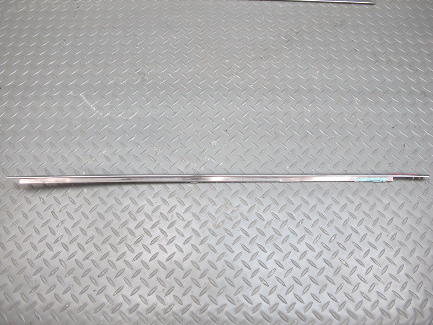 06-12 Bentley Continental Flying Spur Rear Right Door Chrome Trim Molding Set