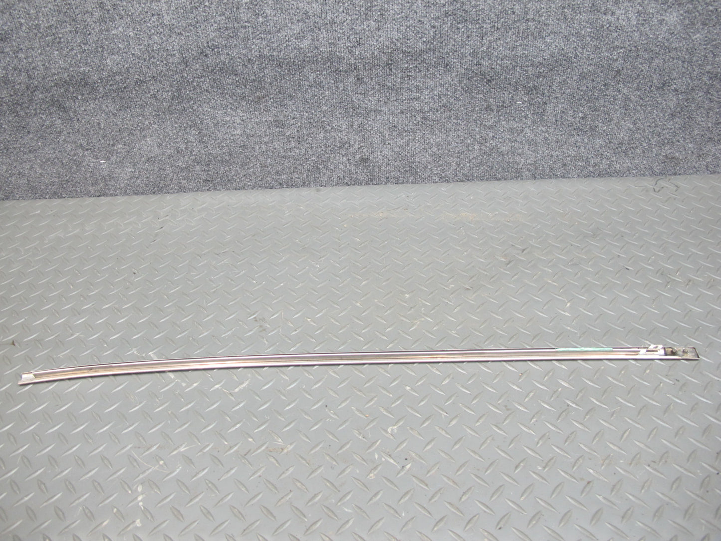 06-12 Bentley Continental Flying Spur Rear Left Door Chrome Trim Molding Set
