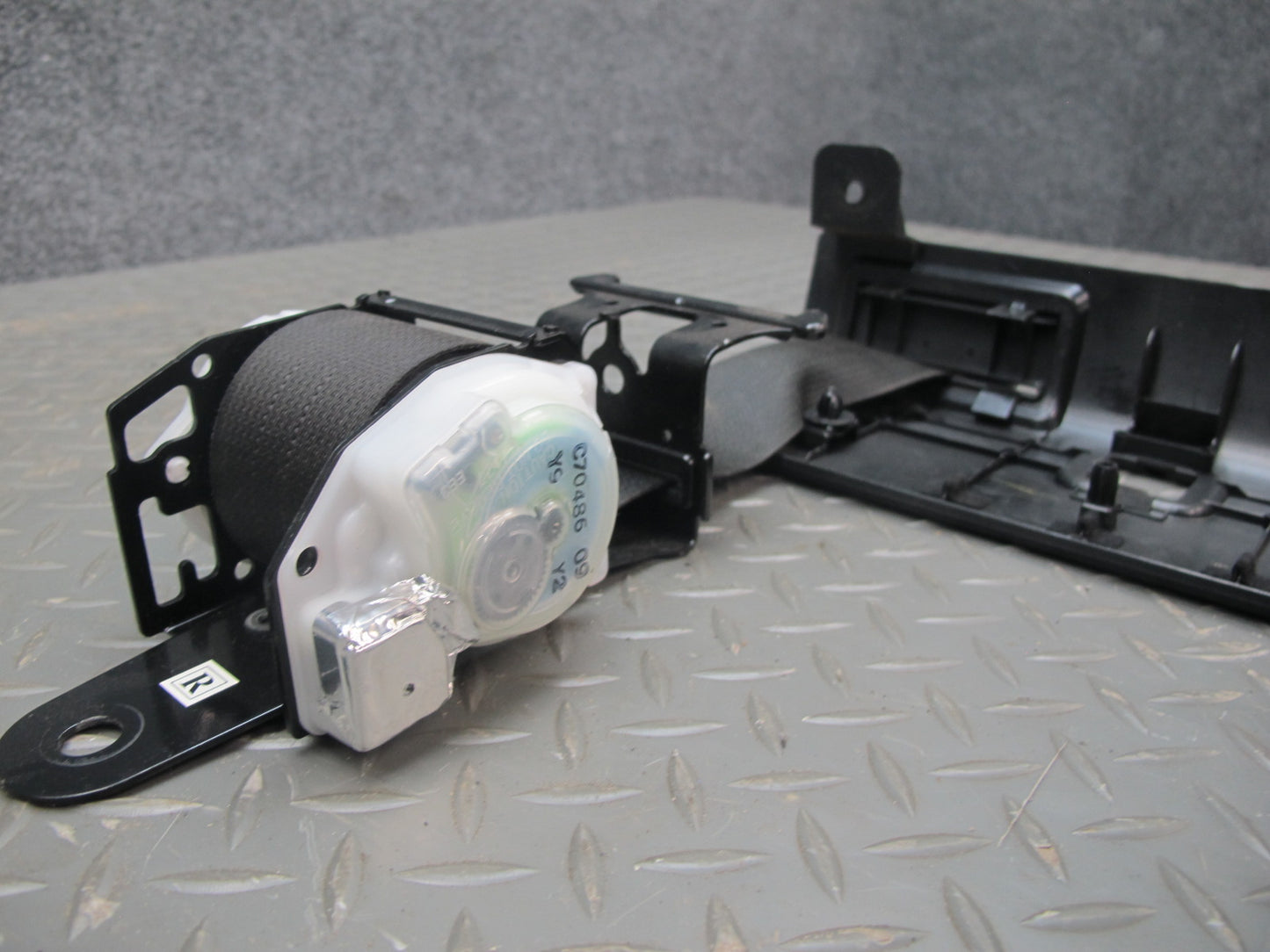 10-15 LEXUS IS250 IS350 CONVERTIBLE REAR RIGHT & LEFT SIDE SEATBELT RETRACTOR SET OEM