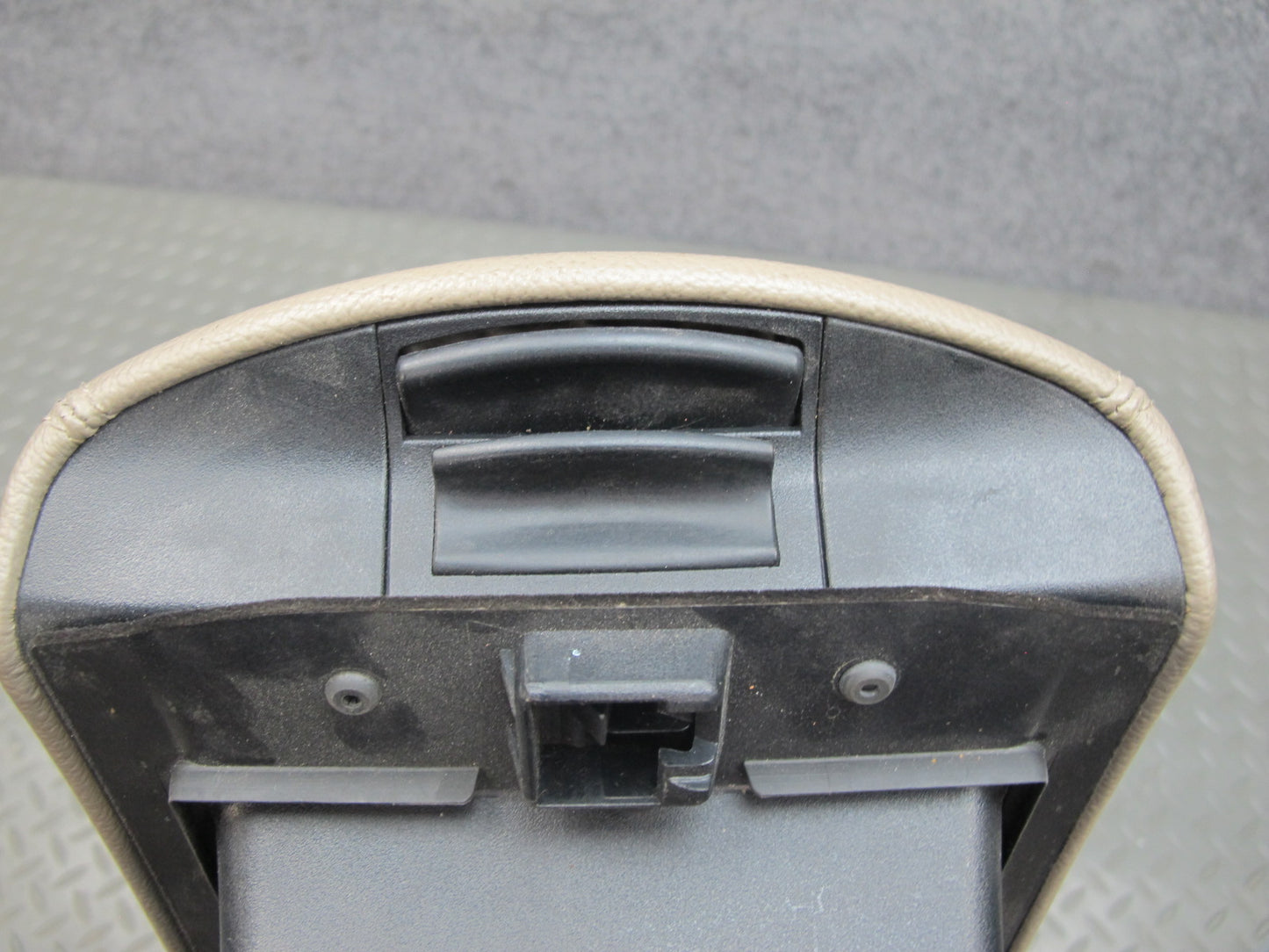 03-06 Mercedes R230 Sl-class Center Console Leather Armrest Lid Cover OEM