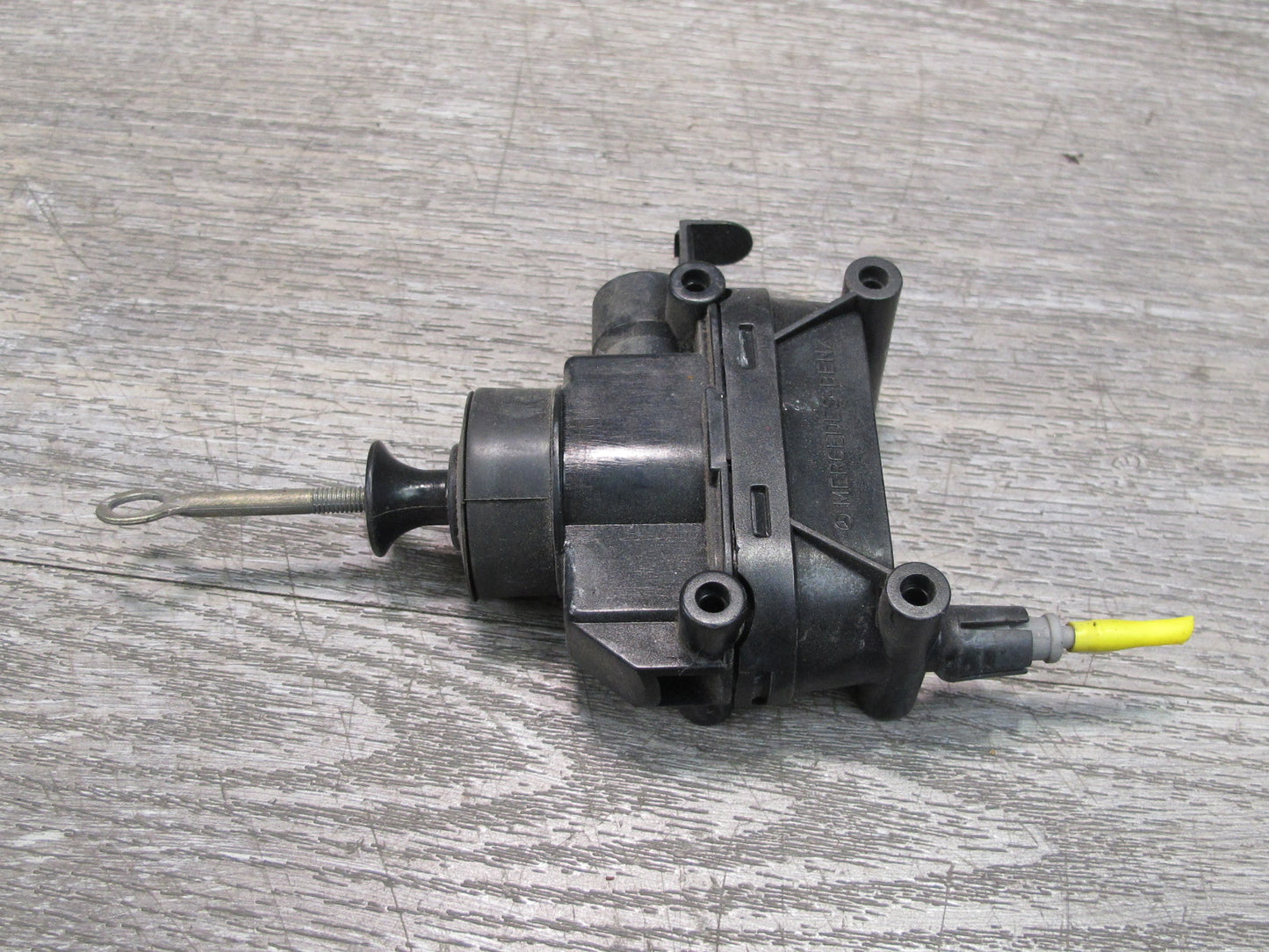 96-02 Mercedes R129 Sl-class Right Door Lock Latch Actuator OEM