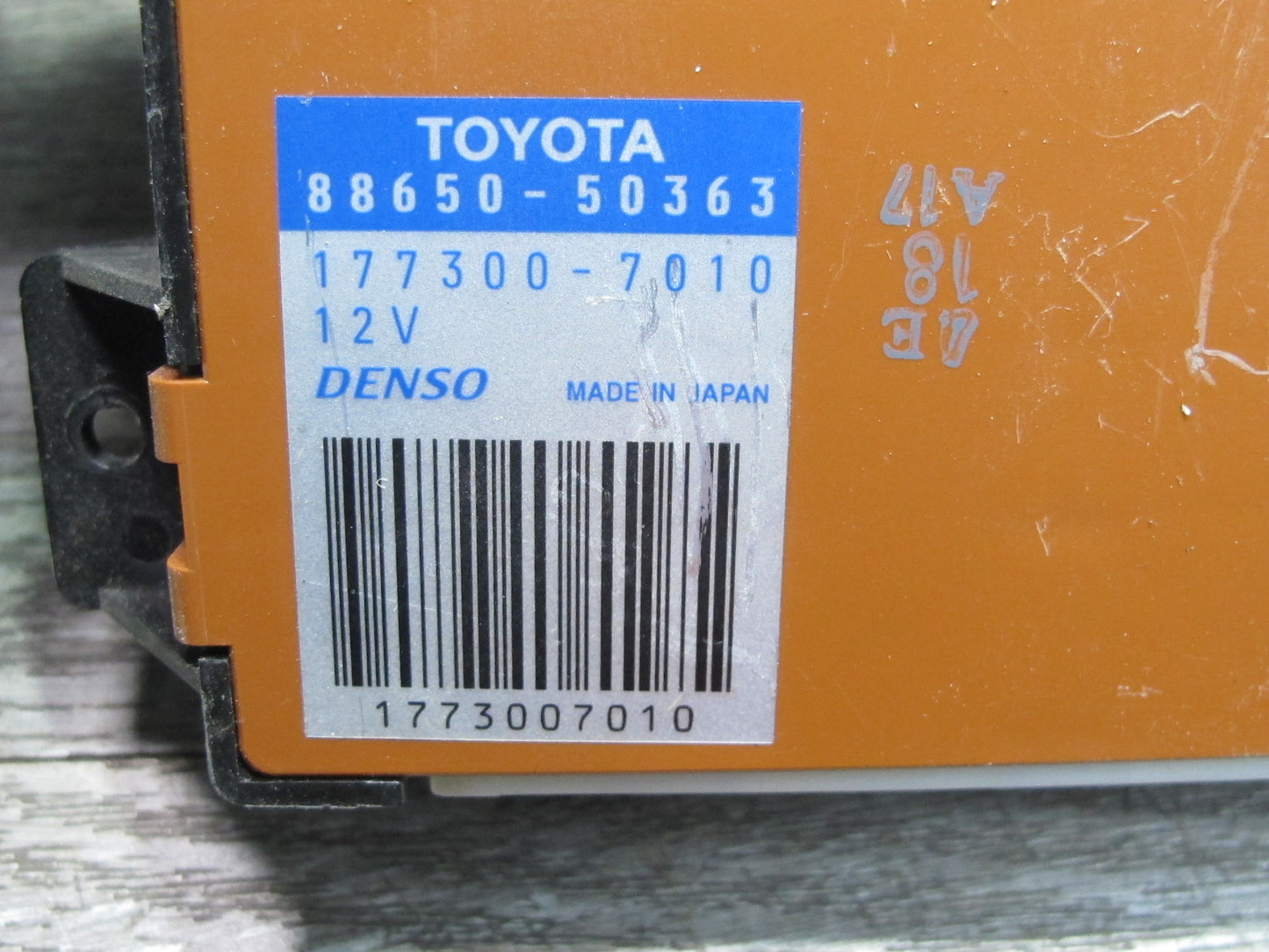 01-03 Lexus UCF30L LS430 Heater Amplifier Control Module 88650-50363 OEM