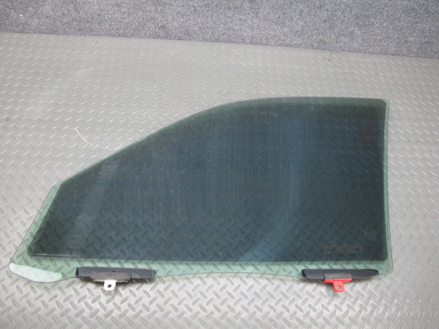 01-06 Lexus UCF30L LS430 Front Right Door Glass Window OEM