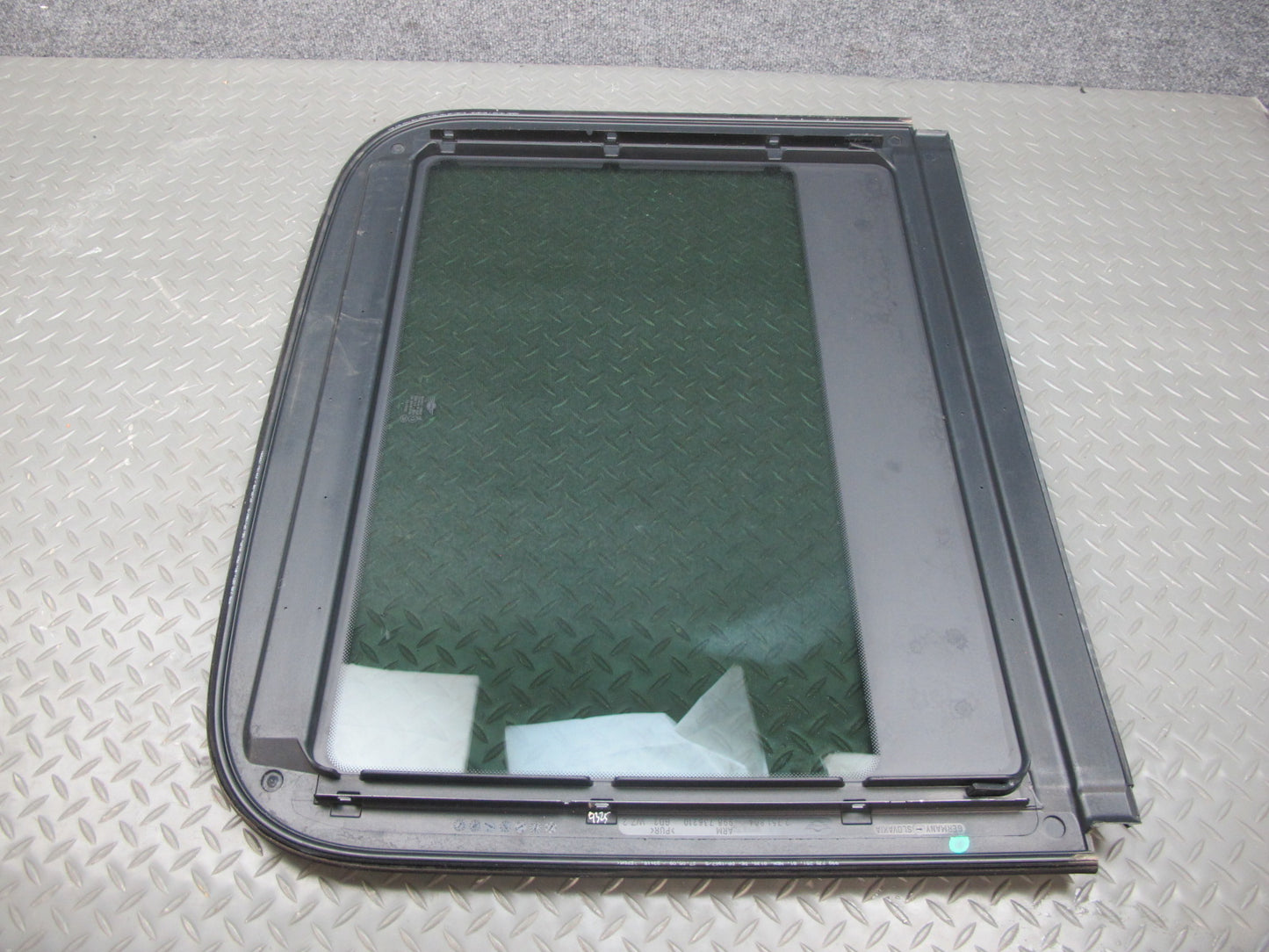 07-13 Mini Cooper R55 R56 Rear Sunroof Glass Window Panel 2751804 OEM