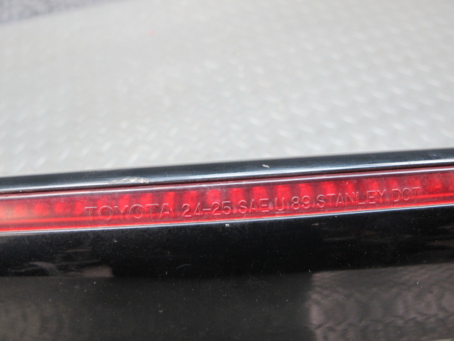 92-96 Lexus JZZ31L SC400 SC300 Rear Trunk Lid Spoiler w Third Brake Light OEM
