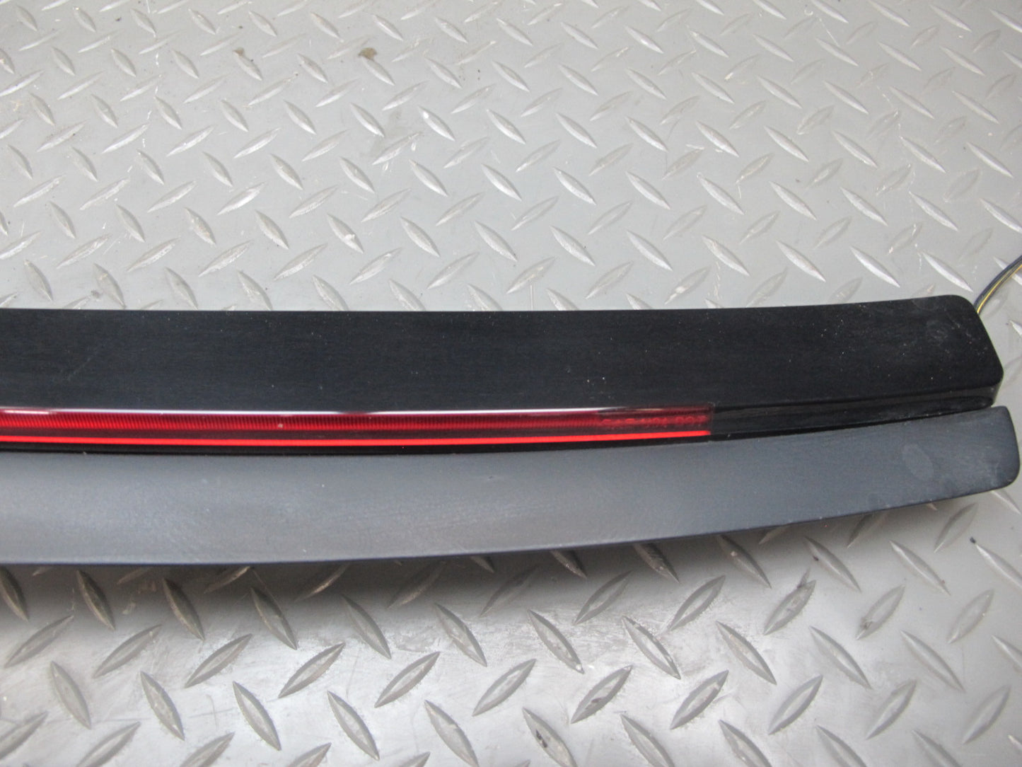 2006-2012 Bentley Flying Spur Rear Center 3RD Brake Stop Light Lamp