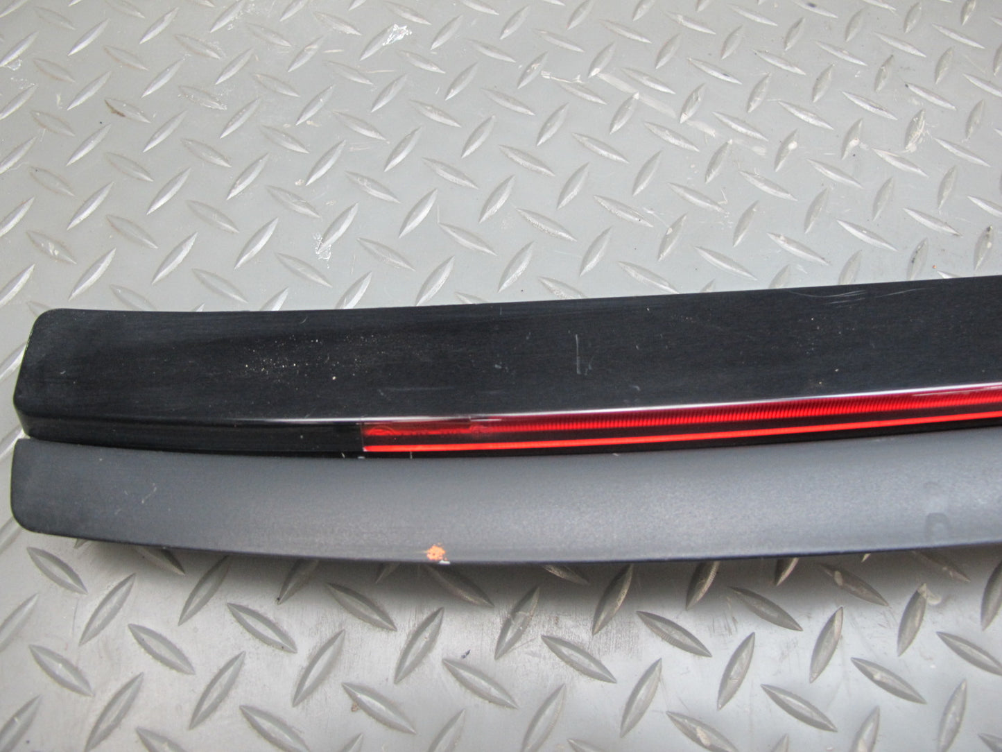 2006-2012 Bentley Flying Spur Rear Center 3RD Brake Stop Light Lamp