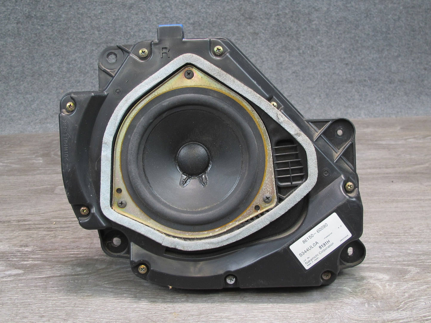 1998-2002 Lexus J100 LX470 Front Right & Left Side Door Audio Speaker Set