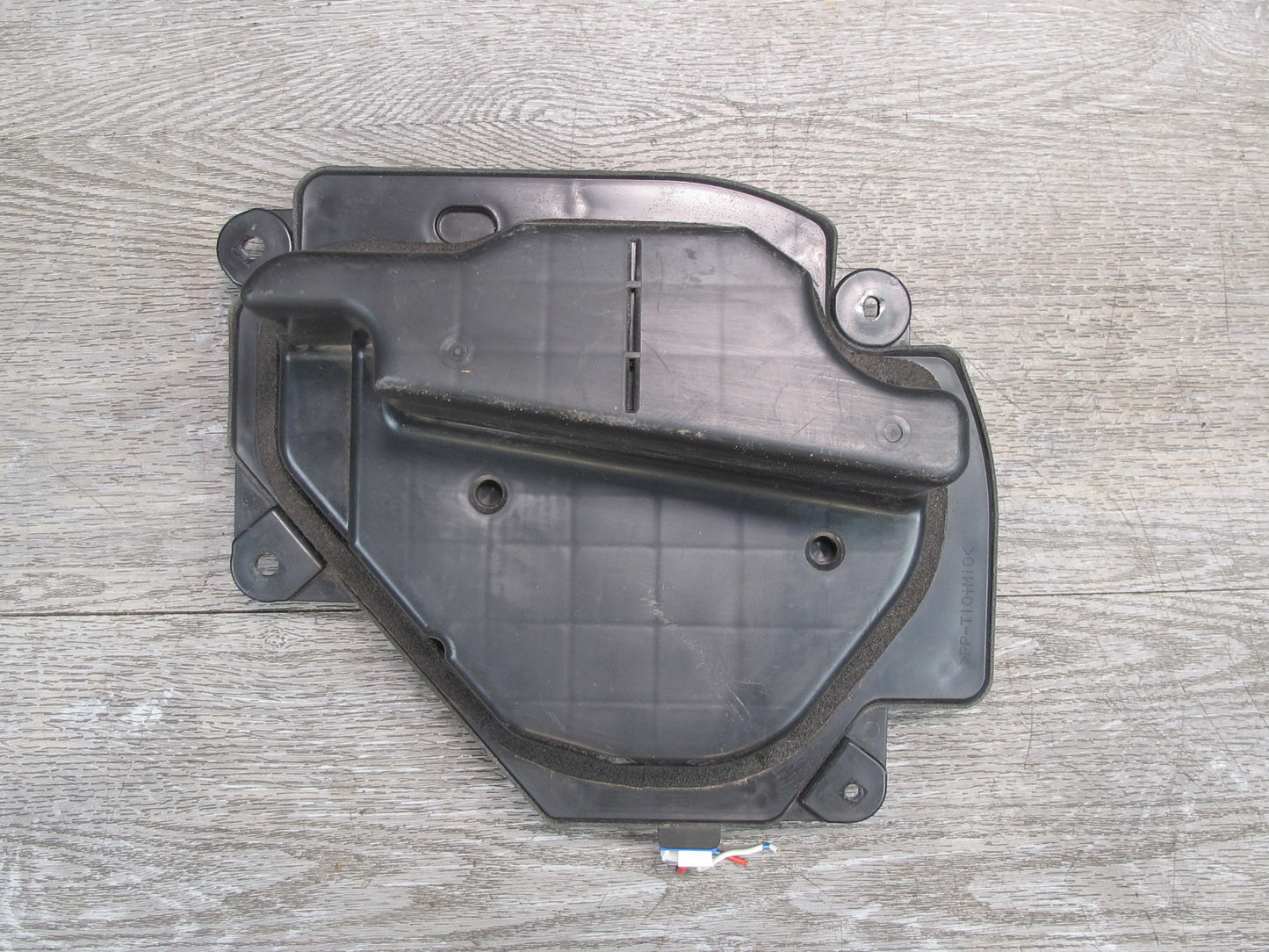 1998-2002 Lexus J100 LX470 Rear Right & Left Side Door Audio Speaker Set