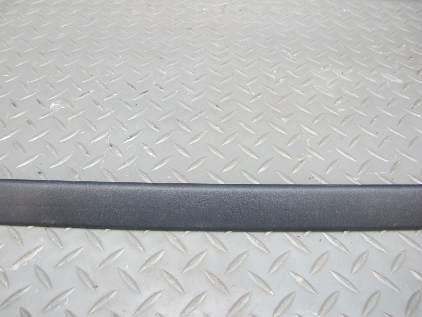 92-00 Lexus JZZ31L SC400 SC300 Set of 2 Door Scuff Step Sill Plate Trim OEM