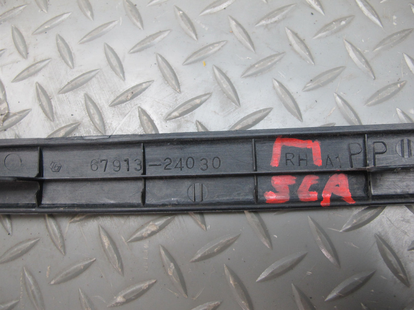 92-00 Lexus JZZ31L SC400 SC300 Set of 2 Door Scuff Step Sill Plate Trim OEM