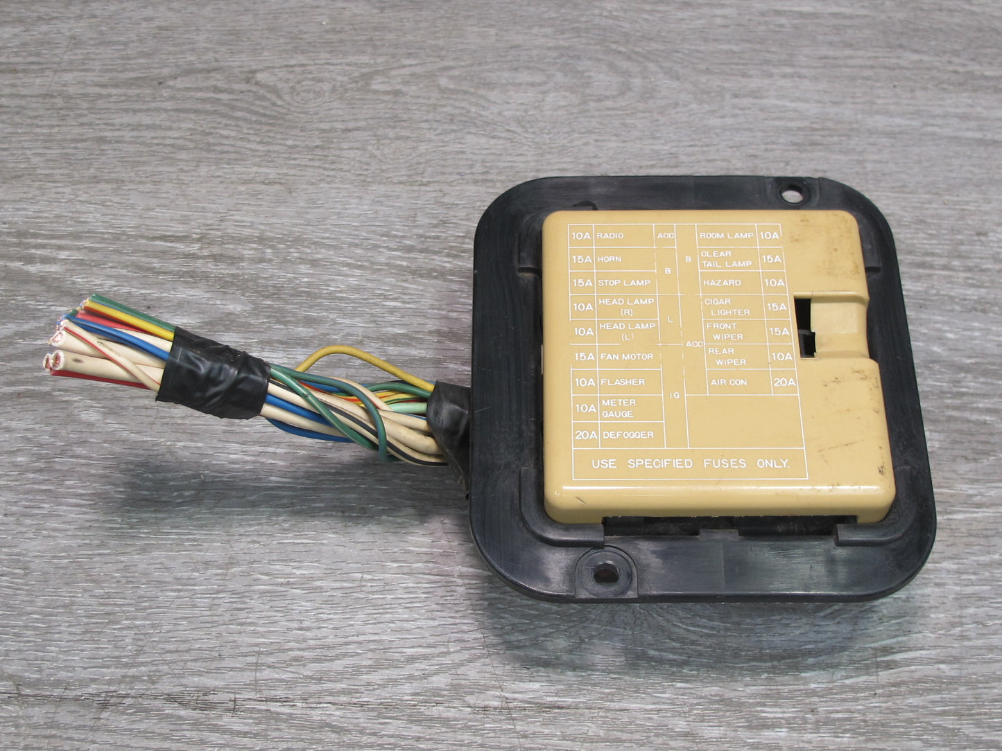 79-83 Datsun Nissan 280ZX S130 Interior Fuse Relay Box Module W/ Cover OEM