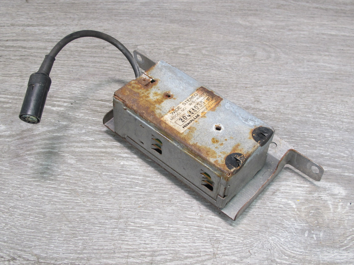 81-83 Datsun Nissan 280ZX S130 Wide Stereo Radio Module Unit WS-4001Z OEM