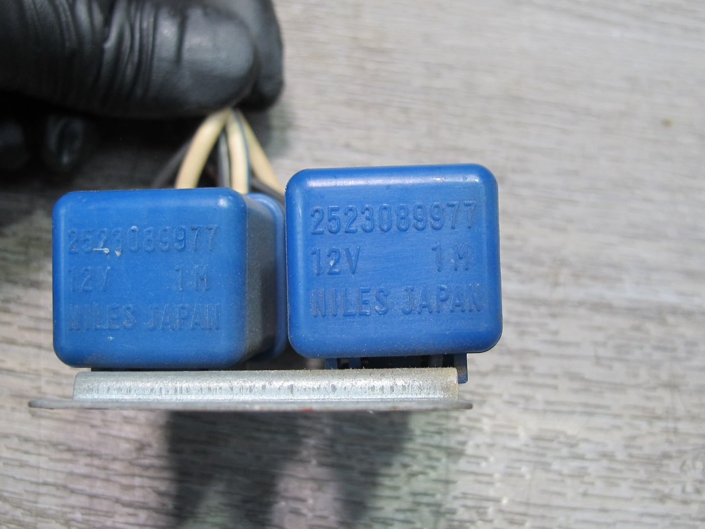 80-83 Datsun Nissan S130 280ZX Fuse Box Relay Pair 2523089977 OEM