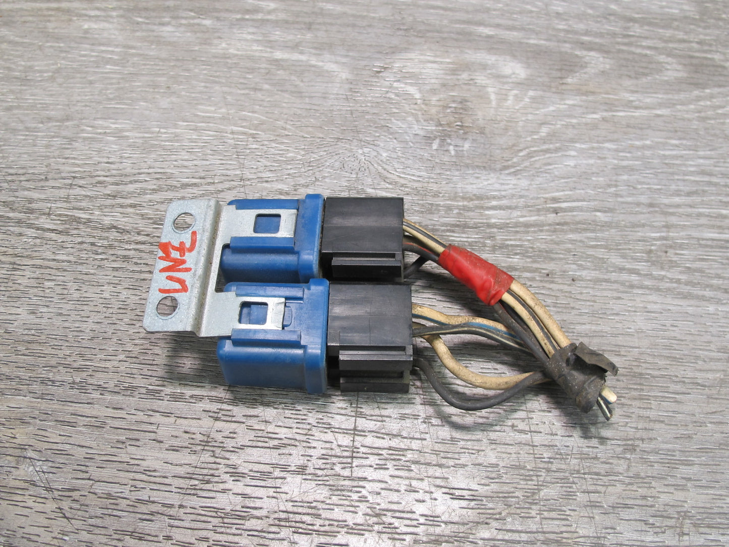 80-83 Datsun Nissan S130 280ZX Fuse Box Relay Pair 2523089977 OEM