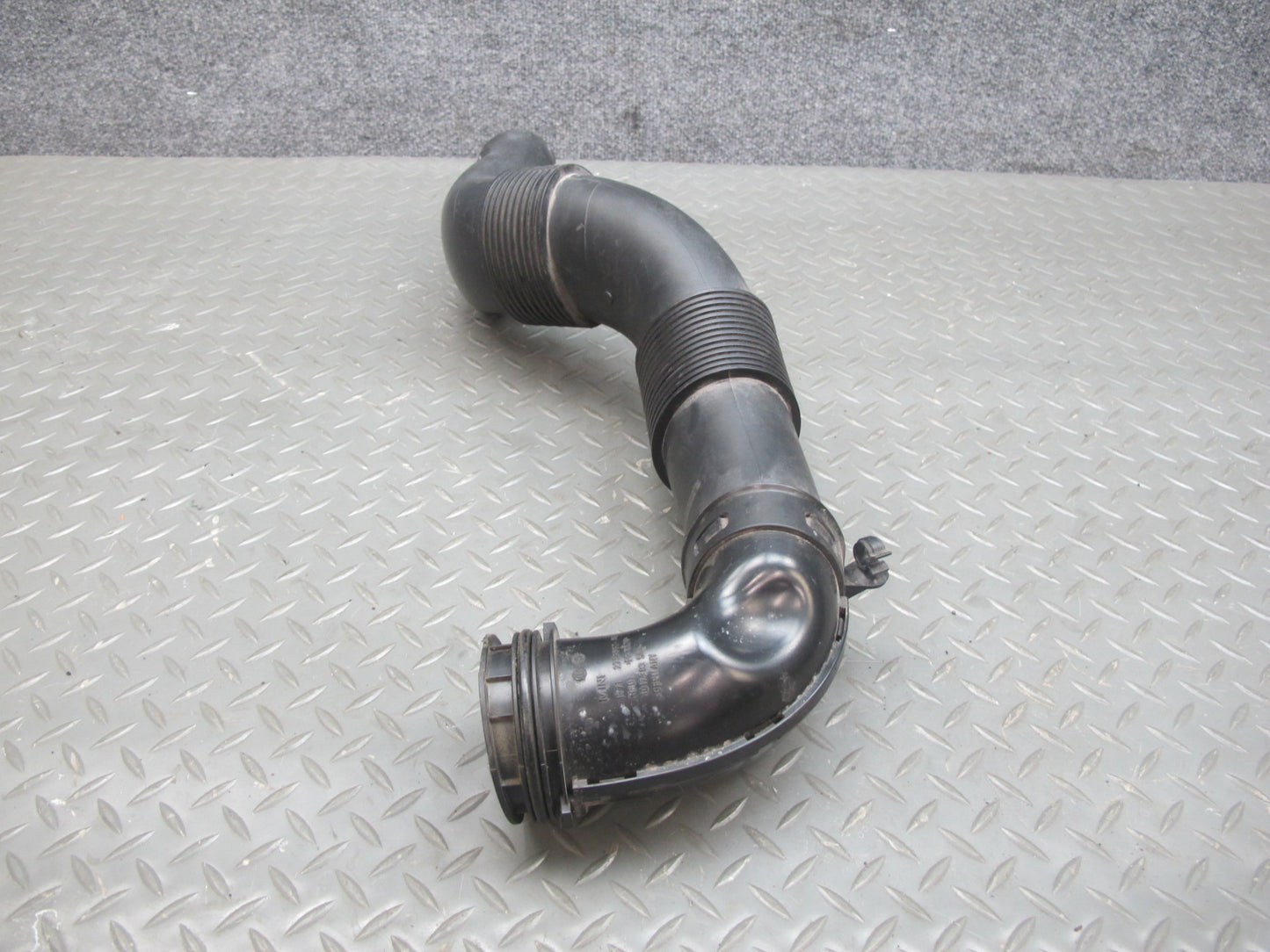 07-13 Mini Cooper S R55 R56 R57 Turbo Air Intake Hose Pipe Line 2753070 OEM
