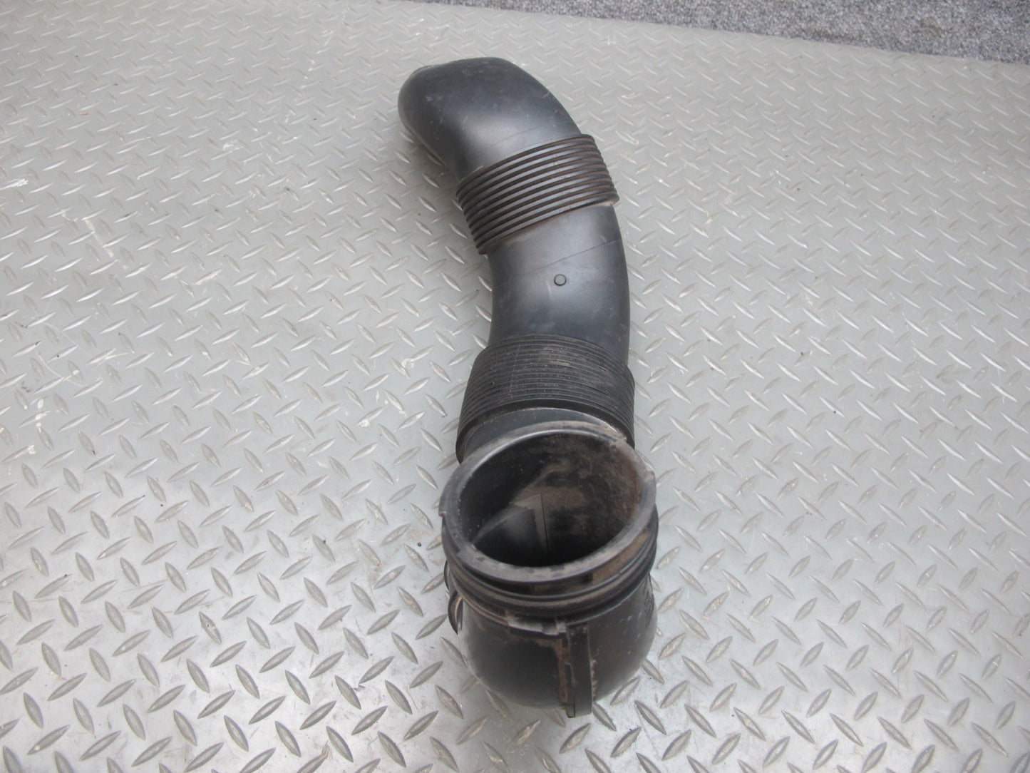 07-13 Mini Cooper S R55 R56 R57 Turbo Air Intake Hose Pipe Line 2753070 OEM