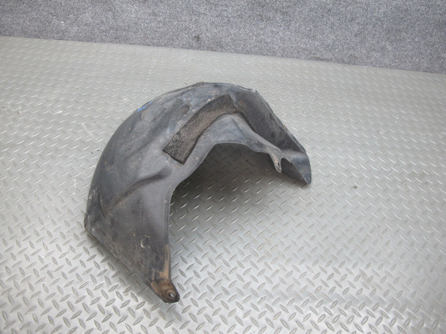 01-05 Lexus JCE10L IS300 Rear Left Wheel Arch Liner Splash Shield OEM