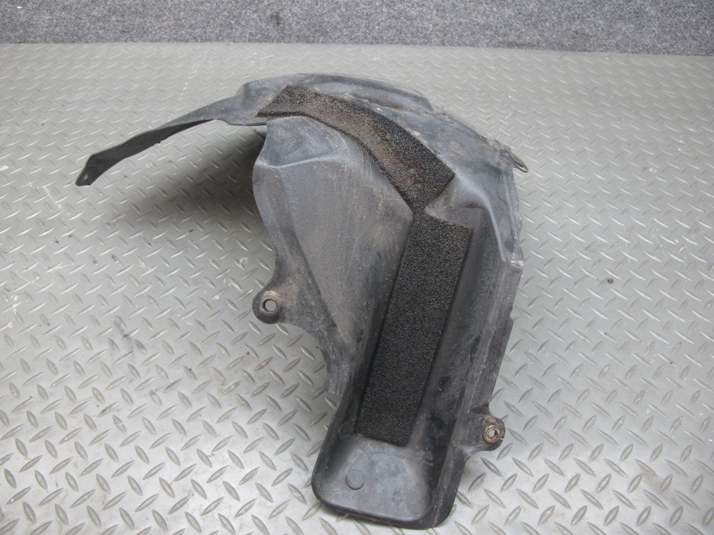 01-05 Lexus JCE10L IS300 Rear Left Wheel Arch Liner Splash Shield OEM