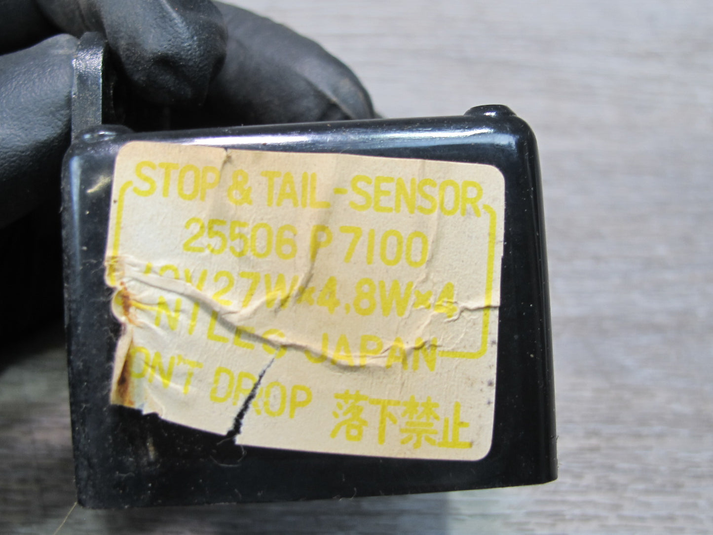 79-83 Datsun Nissan S130 280ZX Stop & Tail Light Sensor Module 25506-P7100 OEM