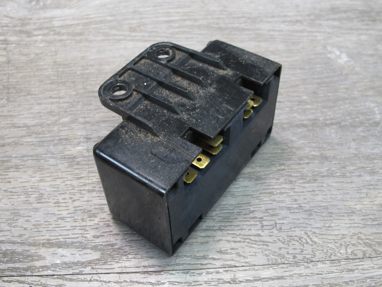 79-83 Datsun Nissan S130 280ZX Stop & Tail Light Sensor Module 25506-P7100 OEM