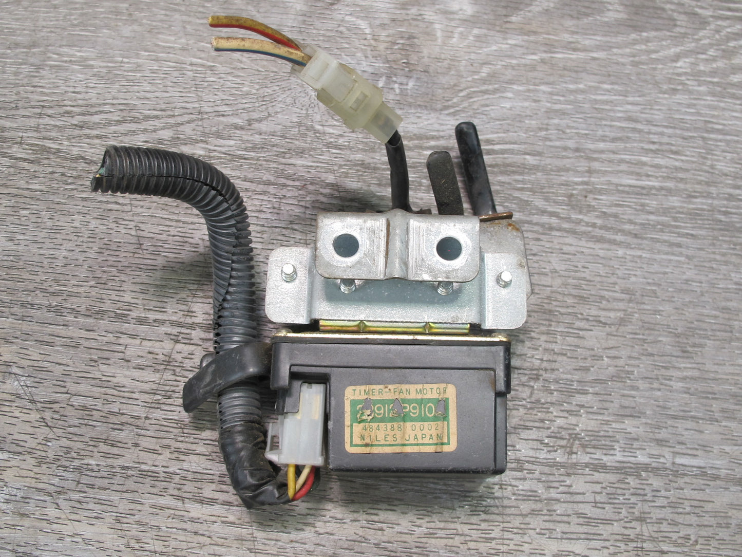 81-83 Datsun Nissan S130 280ZX Timer Fan Motor Control Module 28912-P9100 OEM