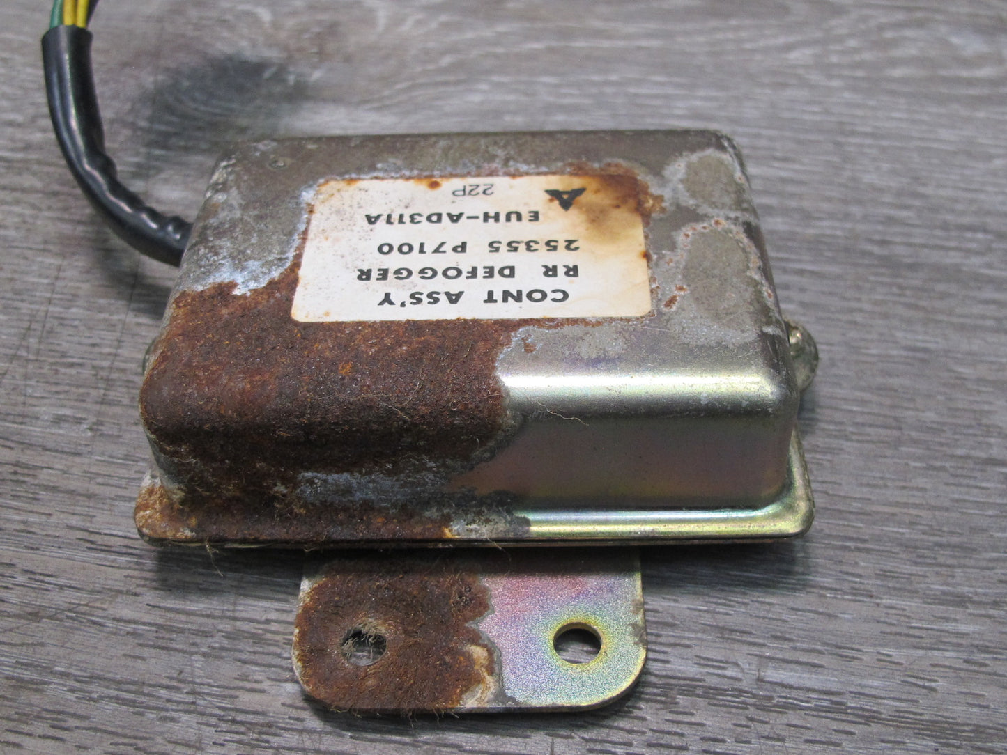 80-83 Datsun Nissan S130 280ZX Rear Defogger Defrost Control Module OEM