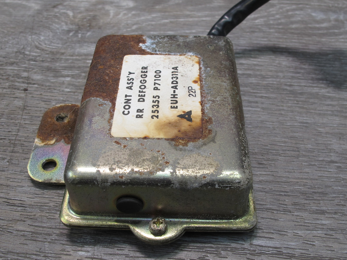 80-83 Datsun Nissan S130 280ZX Rear Defogger Defrost Control Module OEM