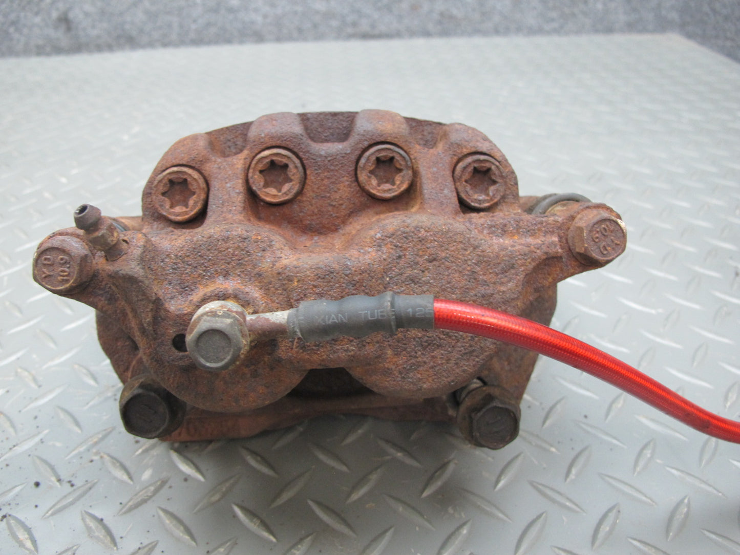 92-98 Lexus JZZ31L SC300 RWD Set of 2 Front Left & Right Brake Caliper OEM