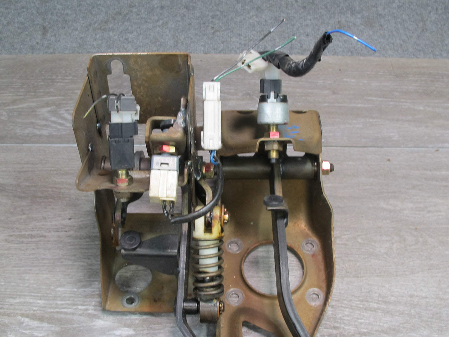 91-93 Mitsubishi 3000GT M/T Gas Acceleration Brake Clutch Pedal Set OEM