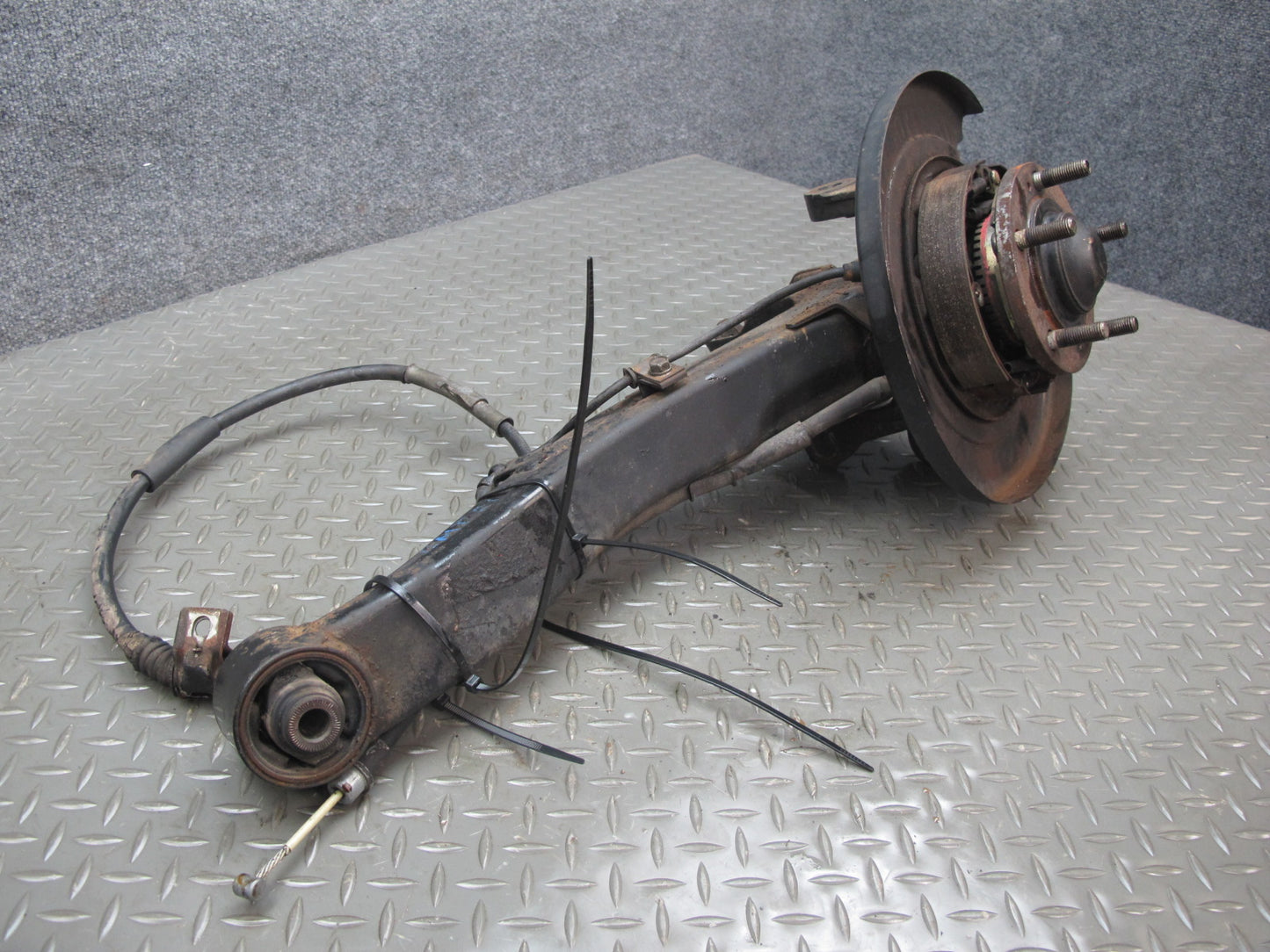 91-99 Mitsubishi 3000GT FWD NA Rear Left Knuckle Wheel Hub Trailing Arm OEM