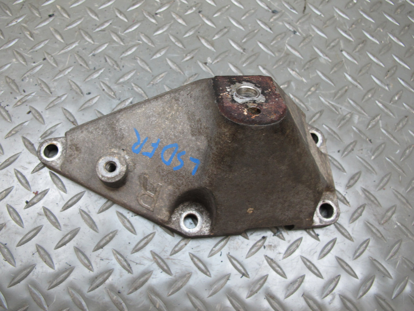 01-06 Lexus UCF30L LS430 Set of 2 Left & Right Engine Motor Mount OEM