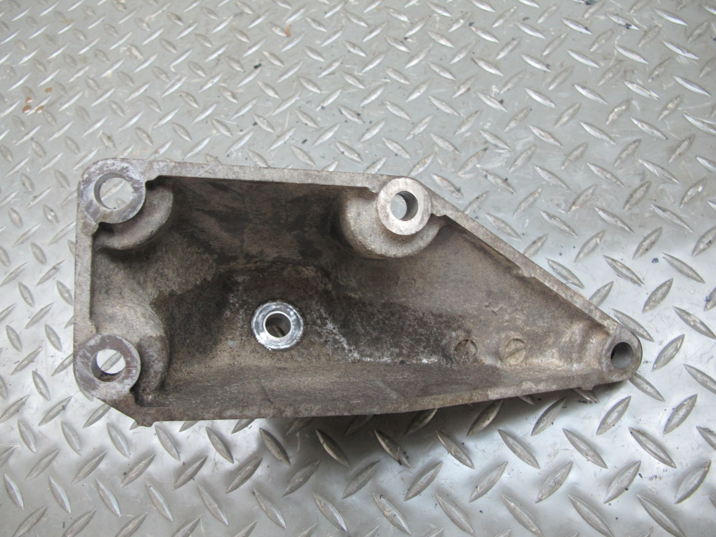 01-06 Lexus UCF30L LS430 Set of 2 Left & Right Engine Motor Mount OEM