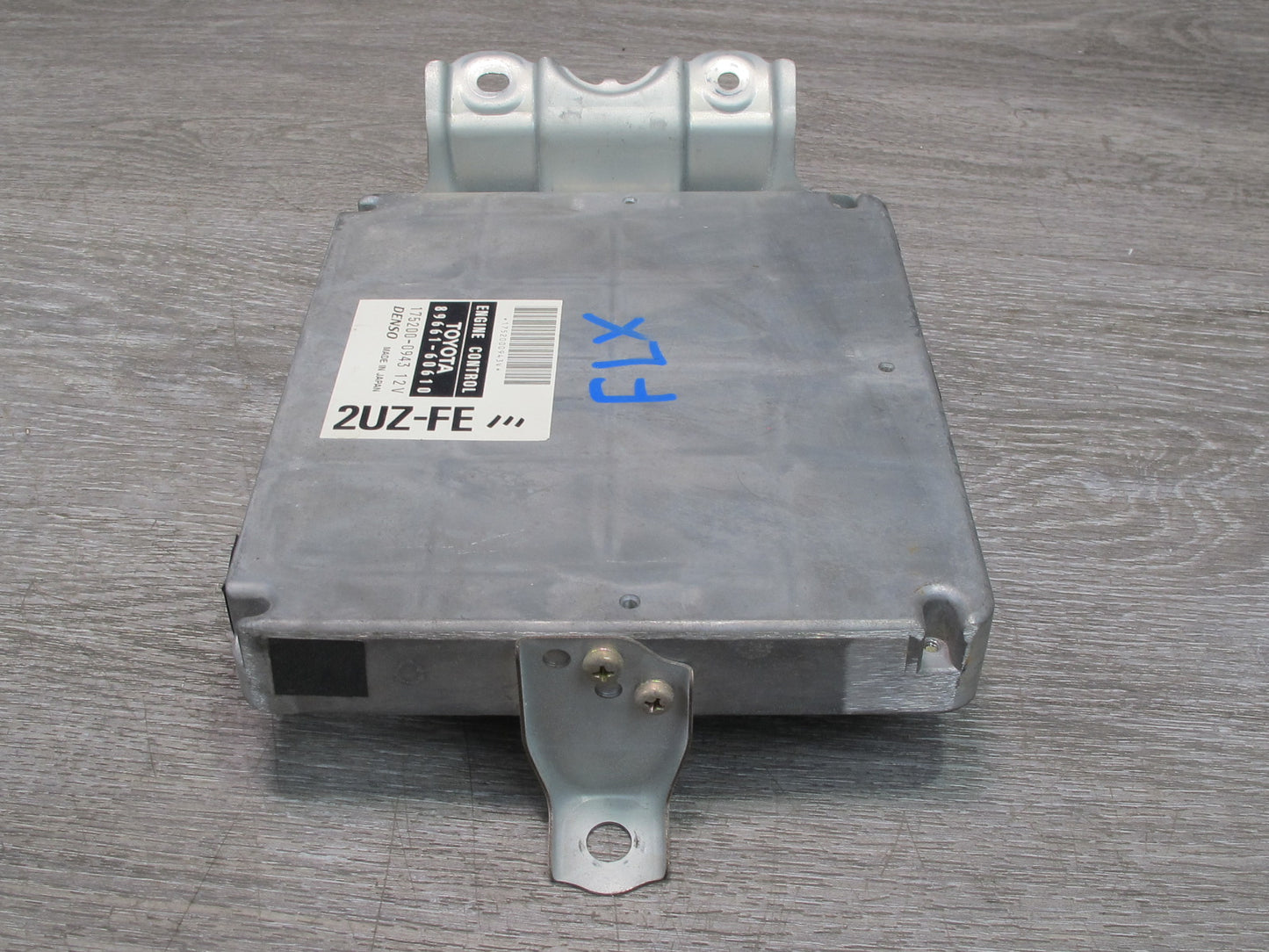 1999 Lexus LX470 ECU Theft Module Computer Door Lock Ignition Cylinder KEY Set