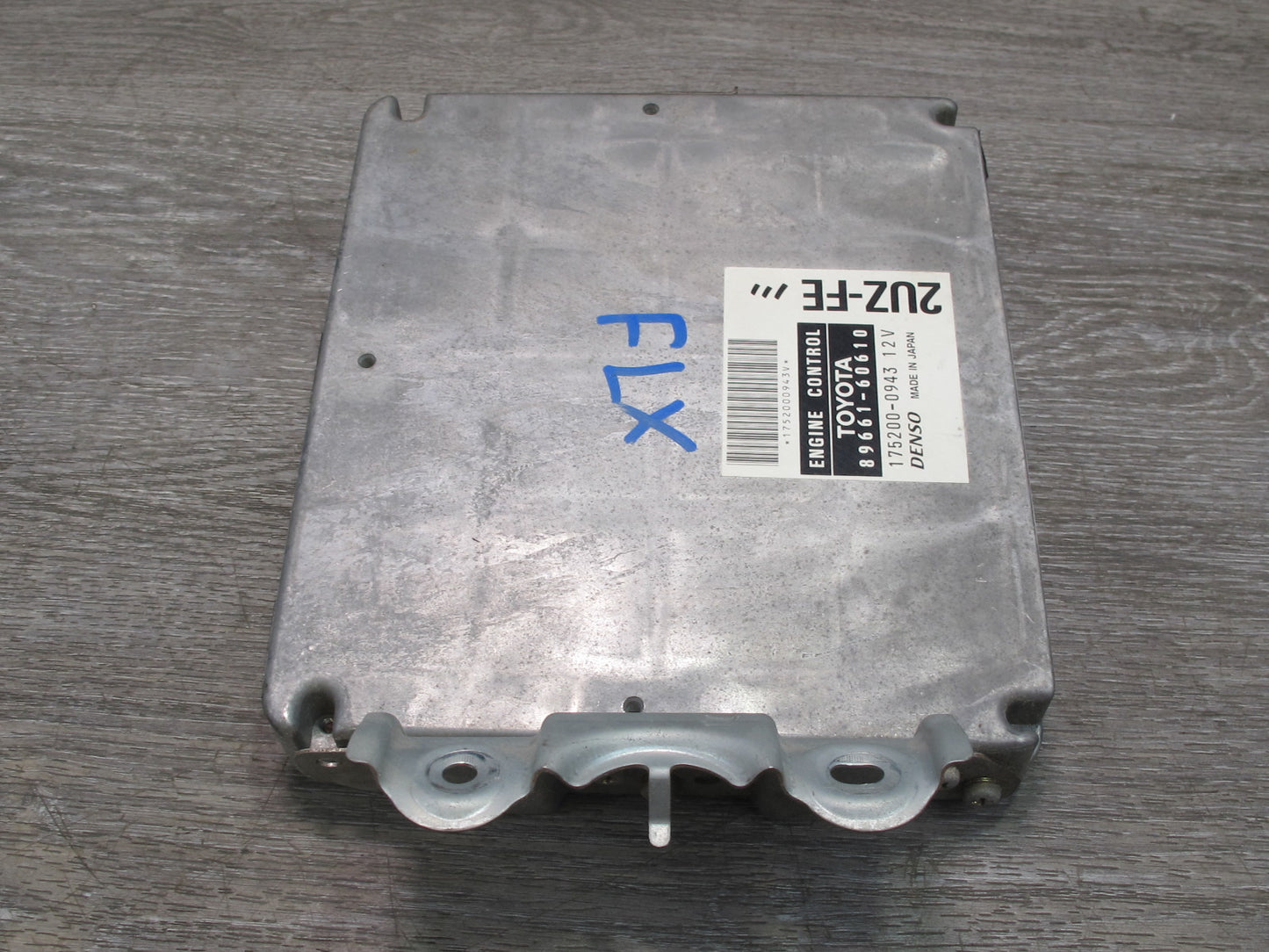 1999 Lexus LX470 ECU Theft Module Computer Door Lock Ignition Cylinder KEY Set
