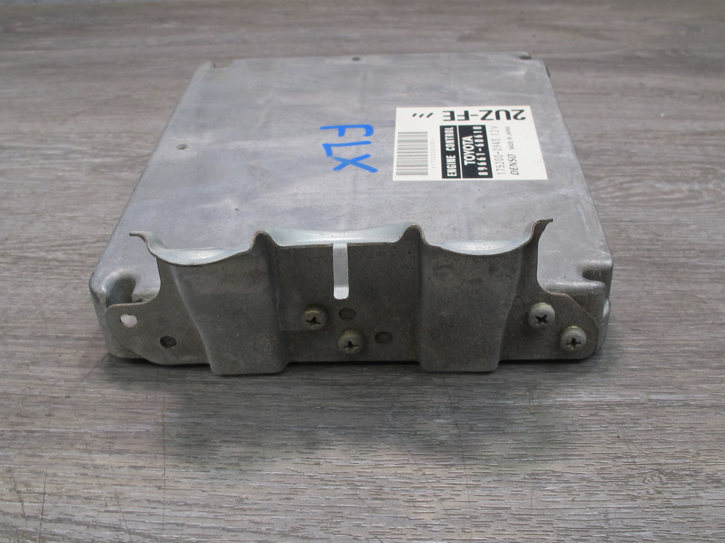 1999 Lexus LX470 ECU Theft Module Computer Door Lock Ignition Cylinder KEY Set