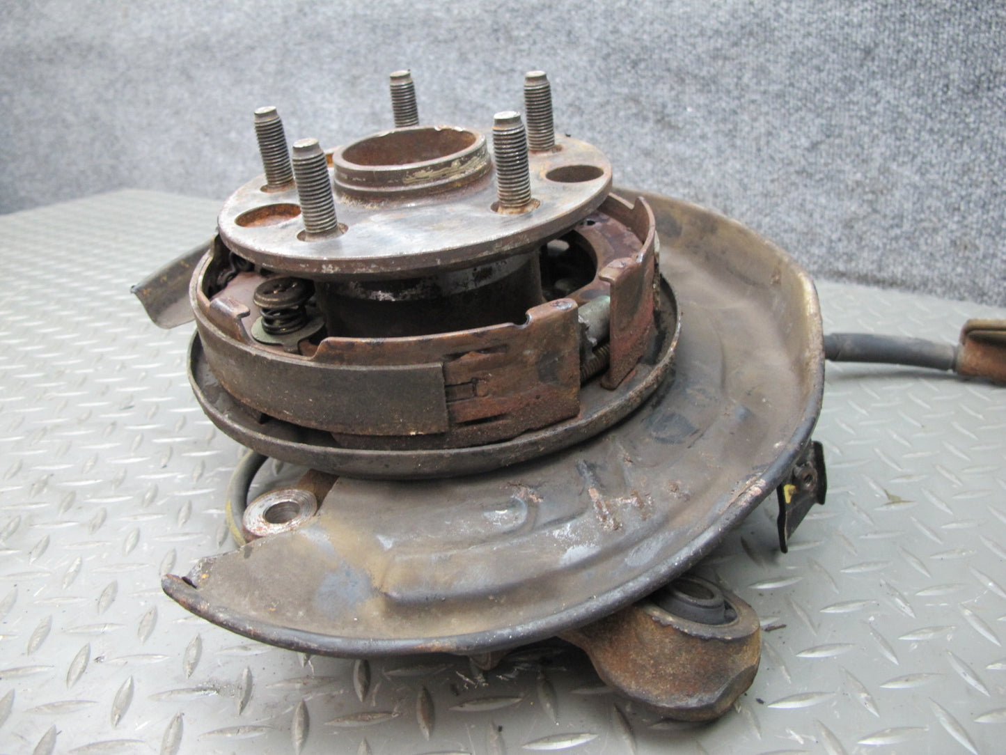 92-00 Lexus JZZ31 SC400 SC300 RWD Rear Right Spindle Knuckle Wheel Hub OEM