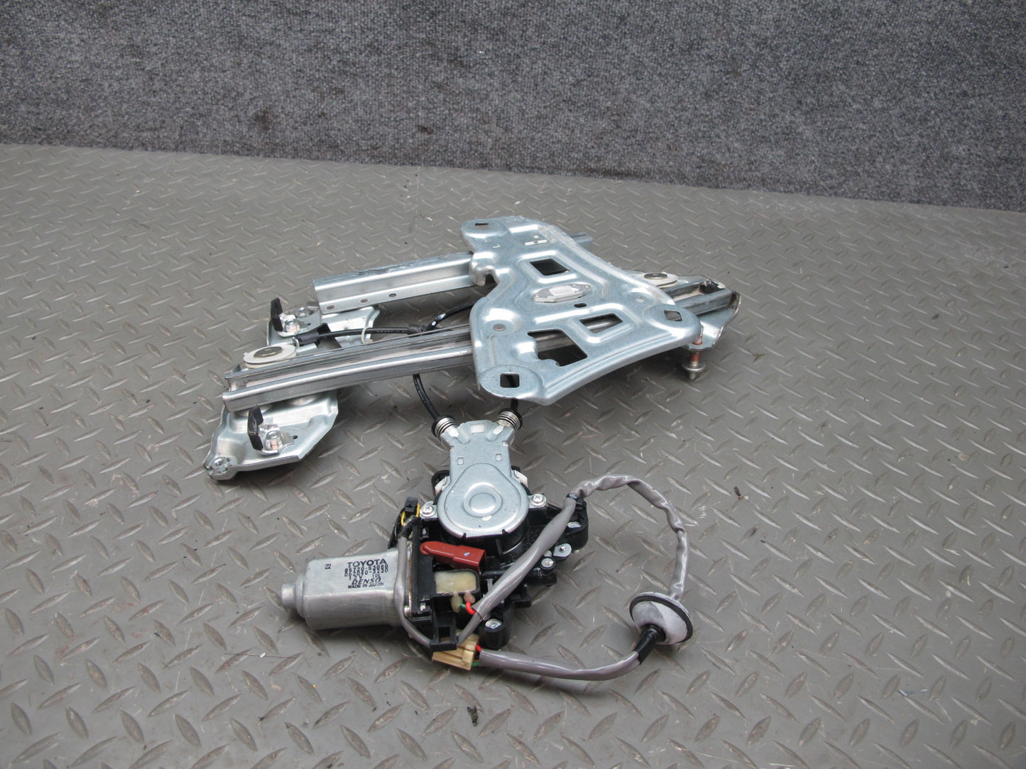 10-15 Lexus IS350 IS250 Convertible Rear Left Window Regulator w Motor OEM