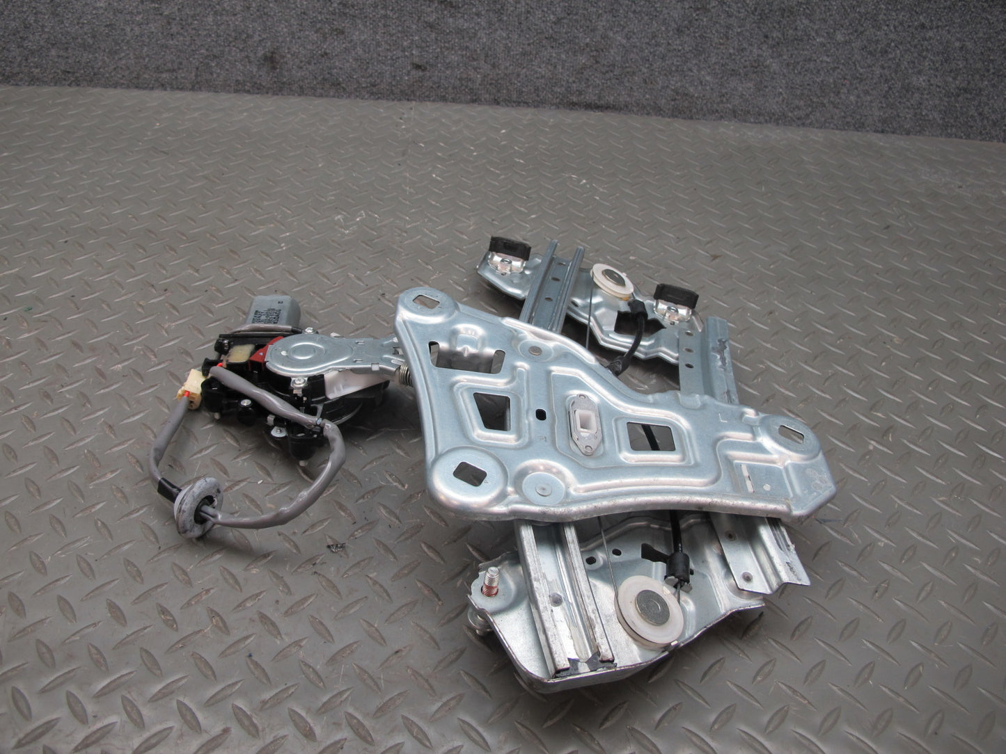 10-15 Lexus IS350 IS250 Convertible Rear Left Window Regulator w Motor OEM