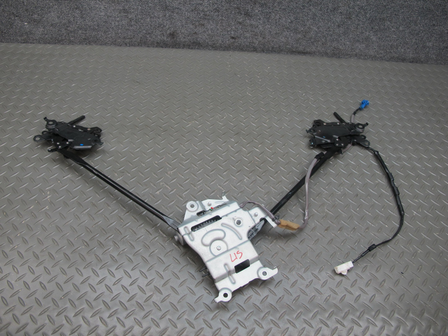 10-15 Lexus IS350 IS250 Convertible Front Trunk Roof Lock Latch Motor Assy OEM