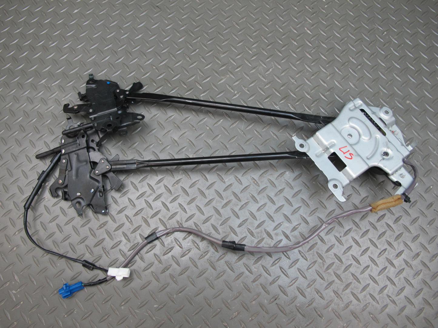 10-15 Lexus IS350 IS250 Convertible Front Trunk Roof Lock Latch Motor Assy OEM
