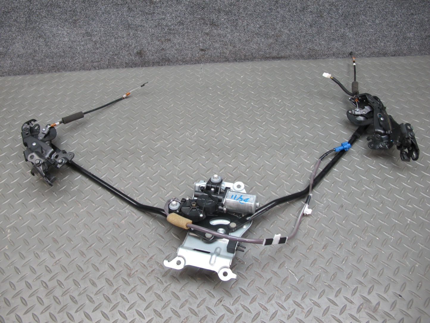 10-15 Lexus IS350 IS250 Convertible Rear Trunk Roof Lock Latch Motor Assy OEM