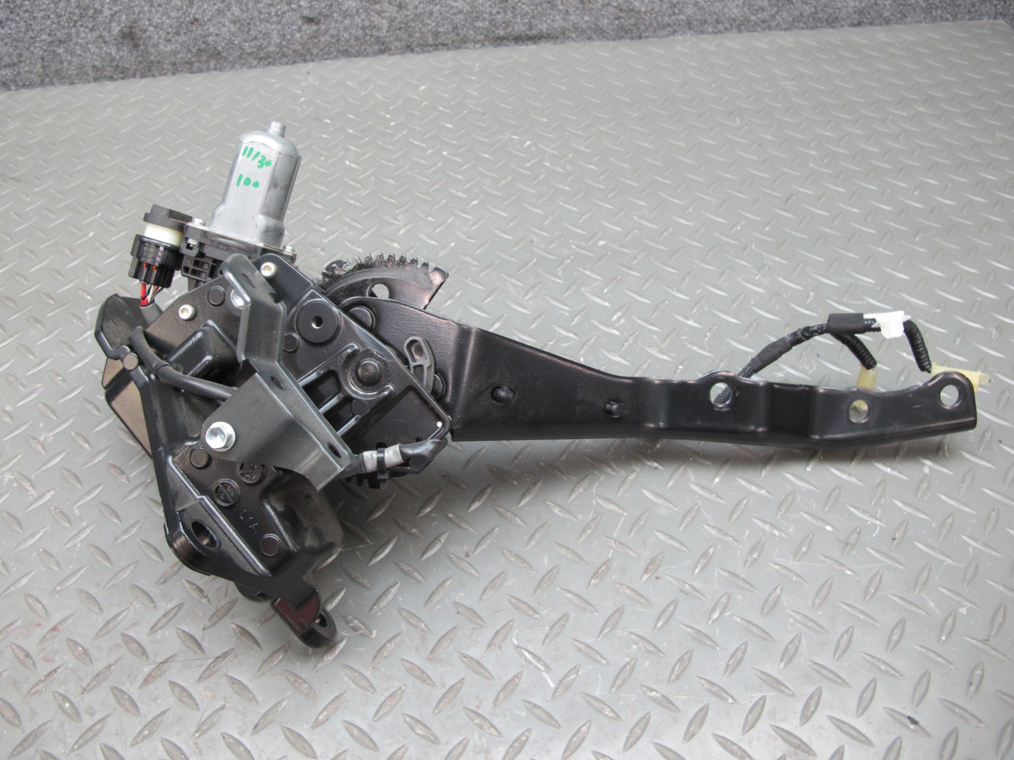 10-15 Lexus IS350 IS250 Convertible Rear Left Side TOP Roof Motor Hinge OEM