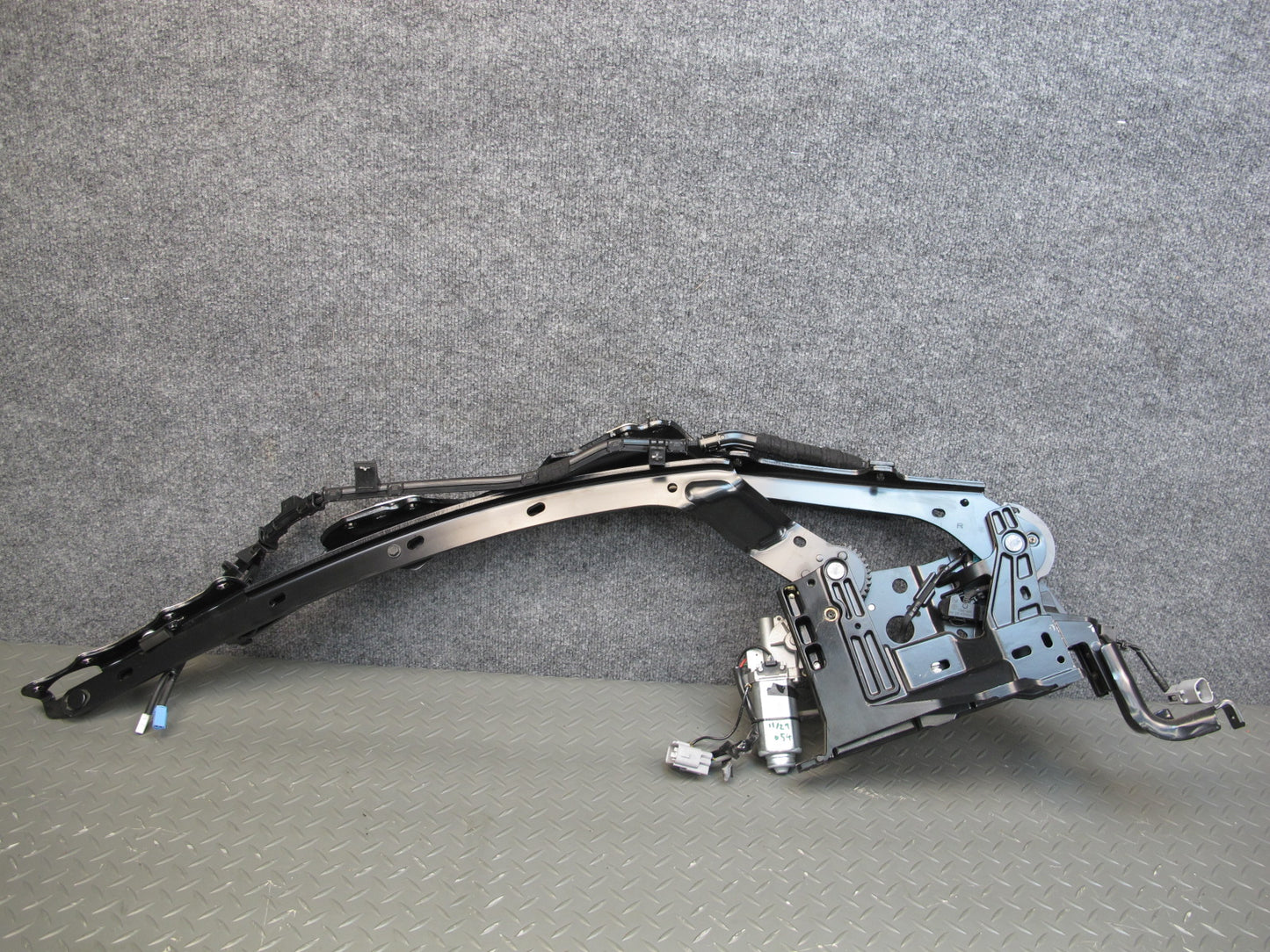 10-15 Lexus IS250 Conv Rear Right & Left Electric TOP Roof Motor Hinge Set OEM
